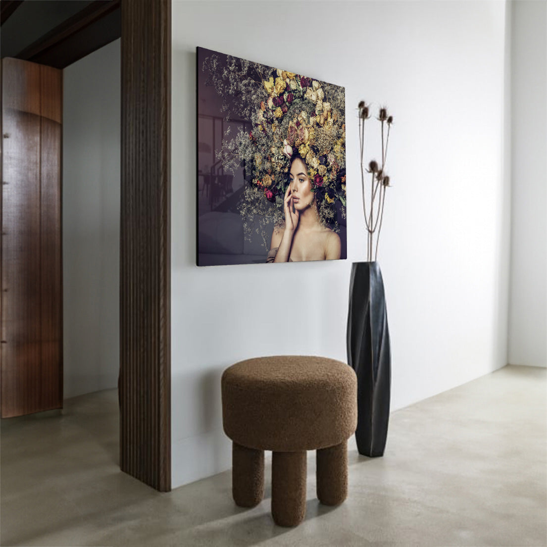 Glasschilderij - Woman with flowers - 80x80cm
