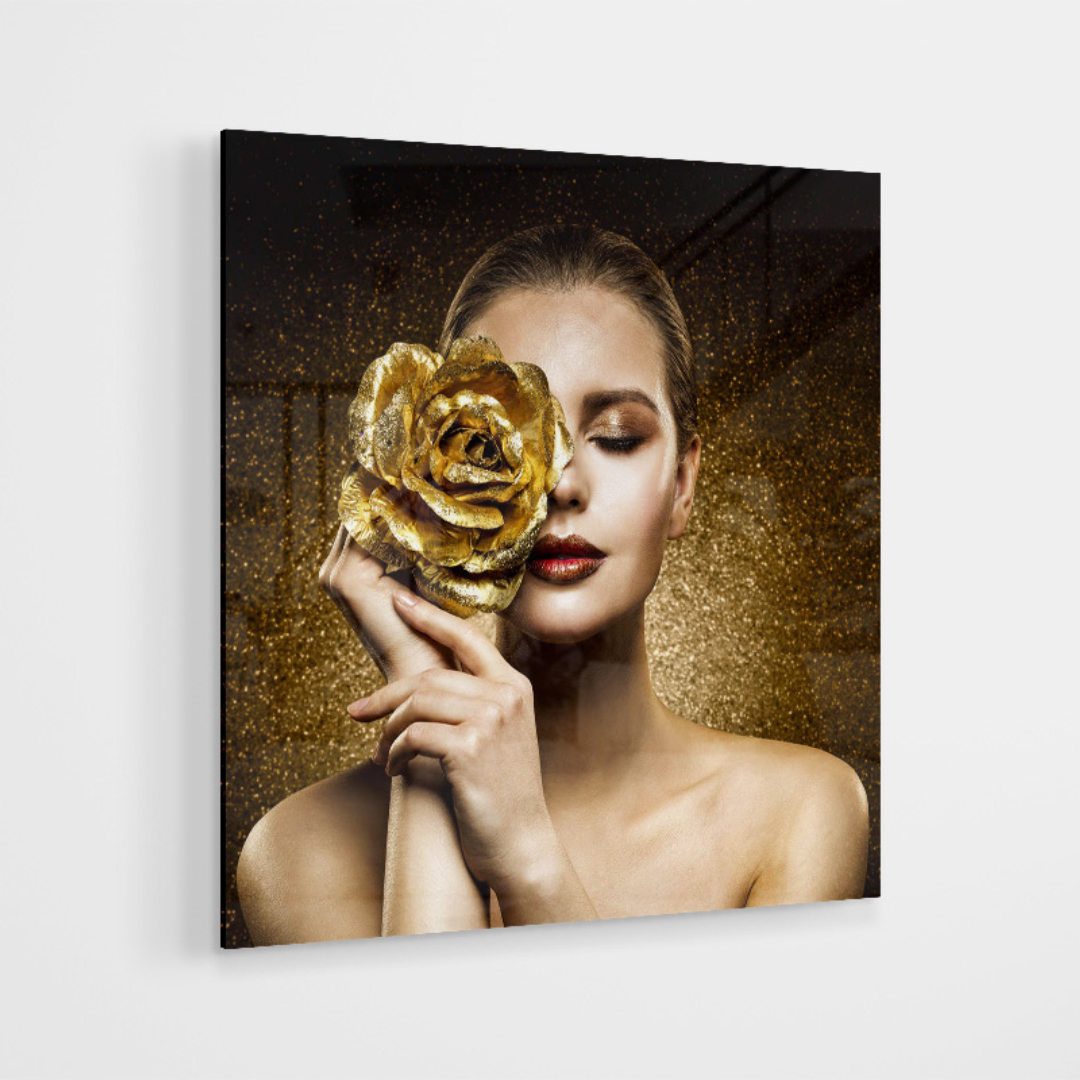 Glasschilderij - Woman with golden flower - 80x80cm